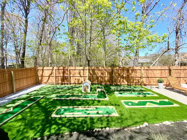 The Beach Hut: backyard mini golf course